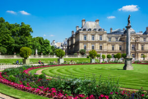 דני לוקסמבורג והארמון, בפריז